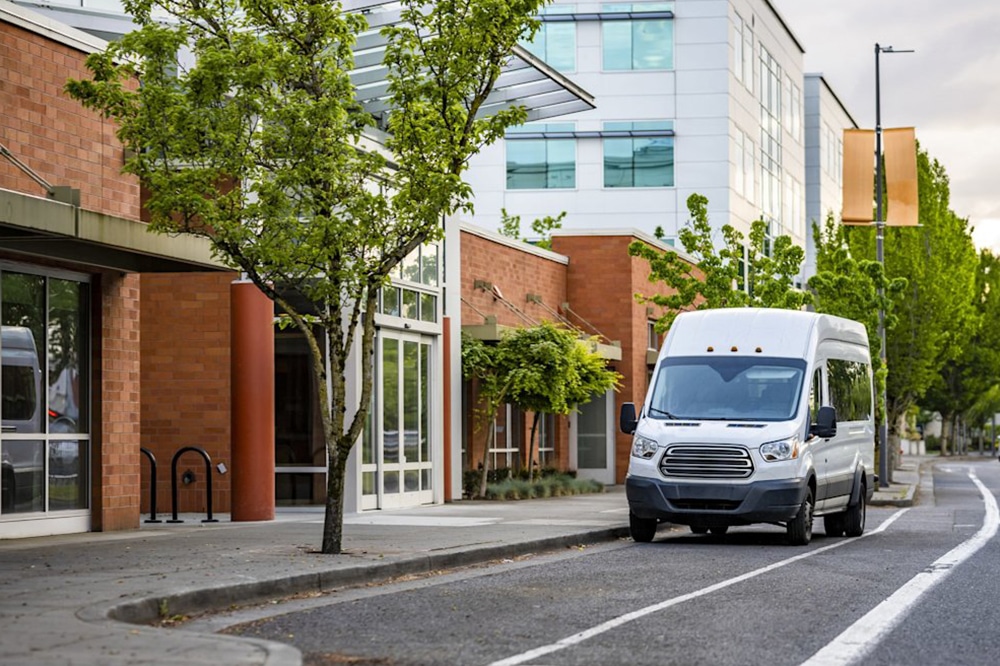 Commercial vs. Personal Auto Insurance: Coverage, Costs & Key Differences